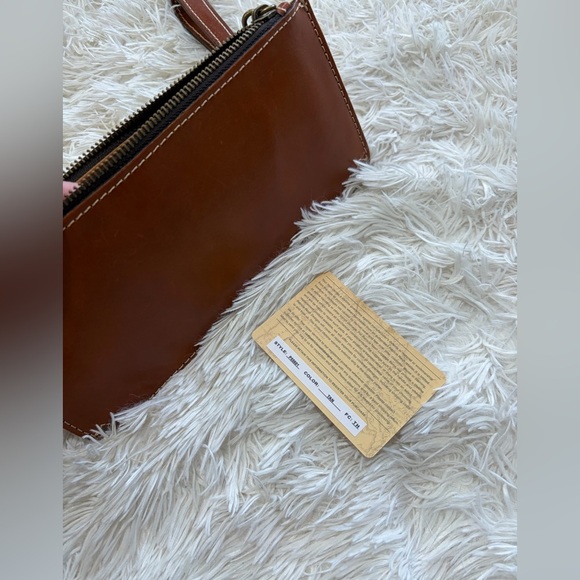 Patricia Nash Leather Wristlet/Clutch/Wallet - NWOT - tan - Picture 4 of 7